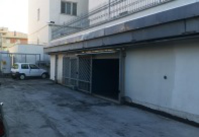 Garage uso deposito in corso Mazzini, piano terra - 7