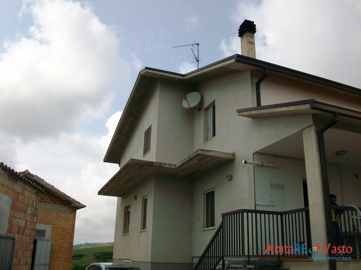 Villa CASTEL FRENTANO vendita  Castel Frentano  Abitare Vasto